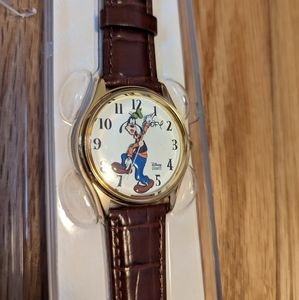 NWOT Goofy Watch